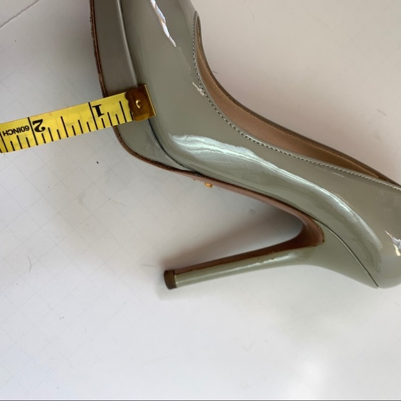 Prada Donna Patent Leather Heel Size 38.5 w/ Box - Picture 9 of 12